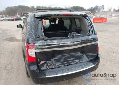 2015 Chrysler Town & Country Touring L z USA, uszkodzony, nr VIN 2C4RC1CG1FR563277